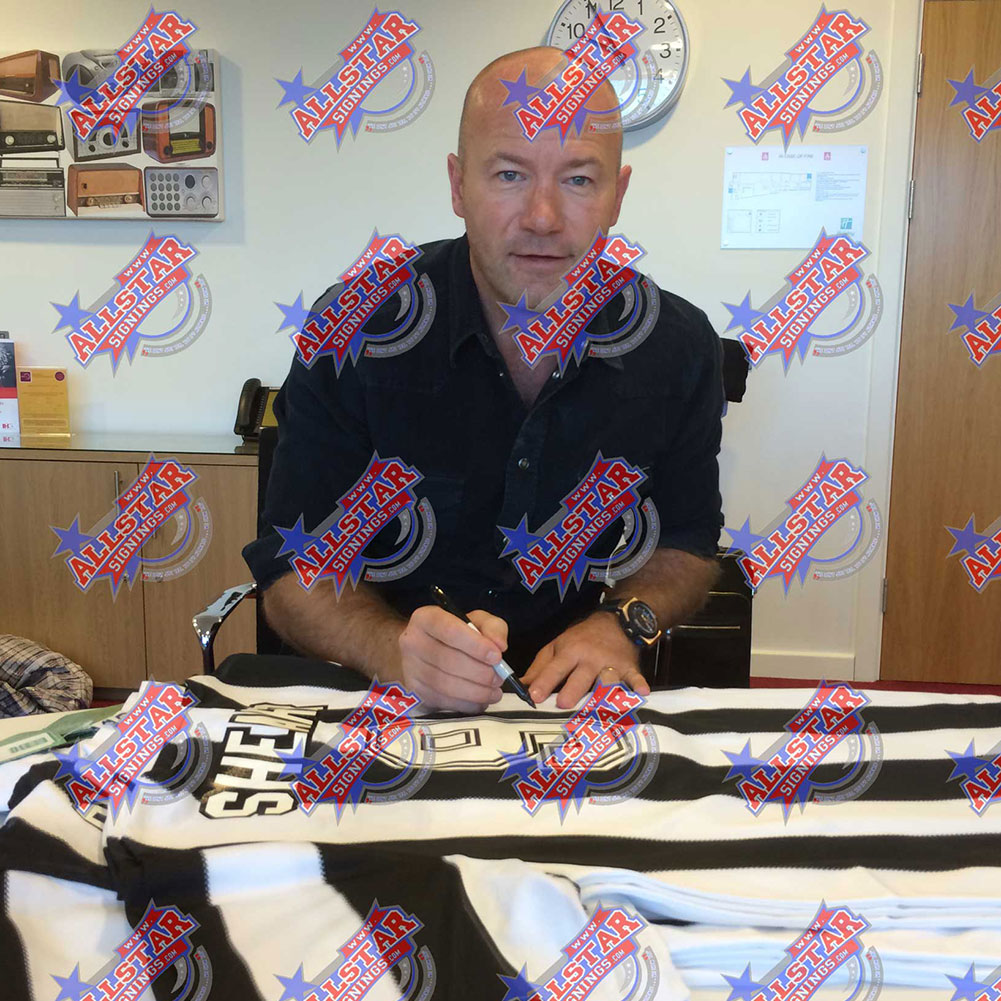 Newcastle United FC 1994 Alan Shearer Signed Shirt (Framed)